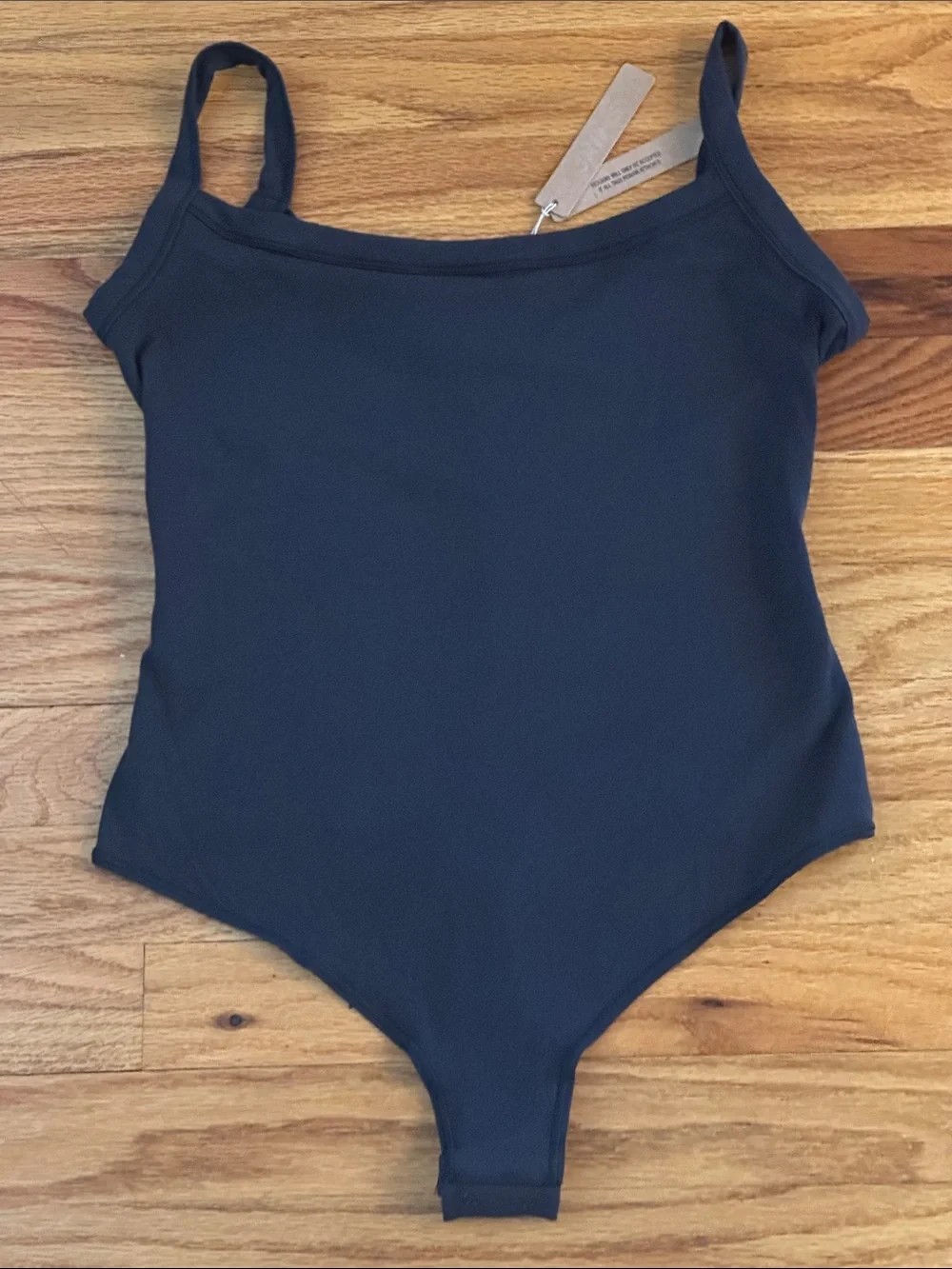 SKIMS sleek black